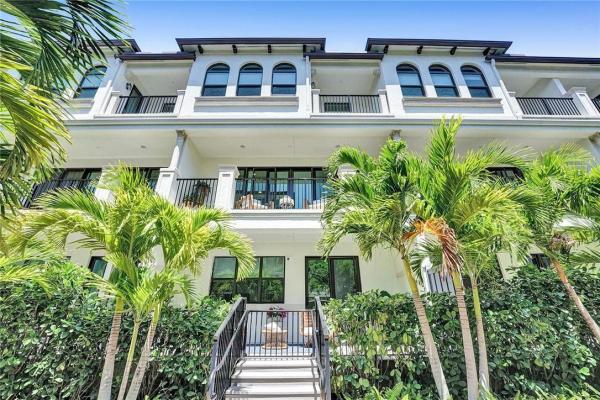 Casa Del Mar, 628 Windward Cir N, Boynton Beach, Florida 33435, image 1