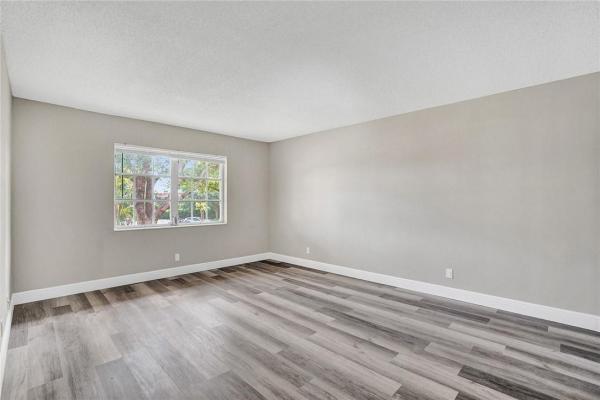 Manor Grove Village, 1951 NE 2nd Ave #216I, Wilton Manors, Florida 33305, image 2