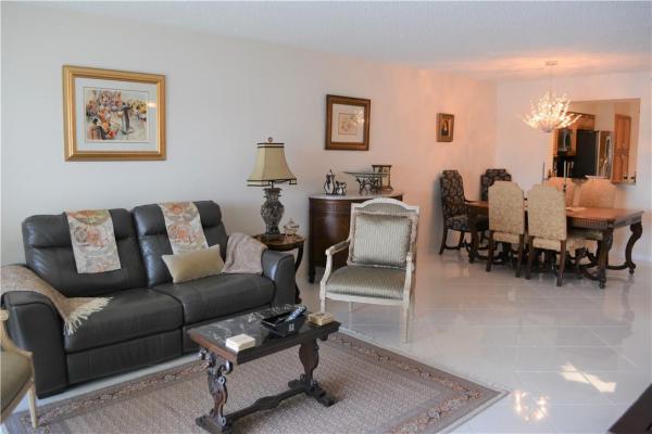 Huntington Pointe, 14112 Huntington Pointe Dr #207, Delray Beach, Florida 33484, image 1