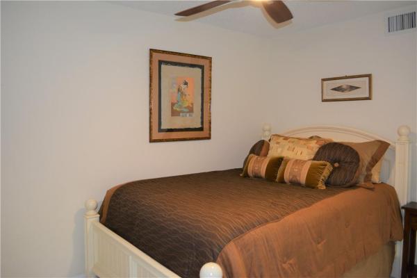 Huntington Pointe, 14112 Huntington Pointe Dr #207, Delray Beach, Florida 33484, image 2