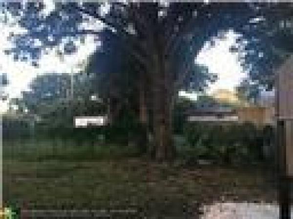 Pinehurst, 709 SW 19th St, Fort Lauderdale, Florida 33315, image 3