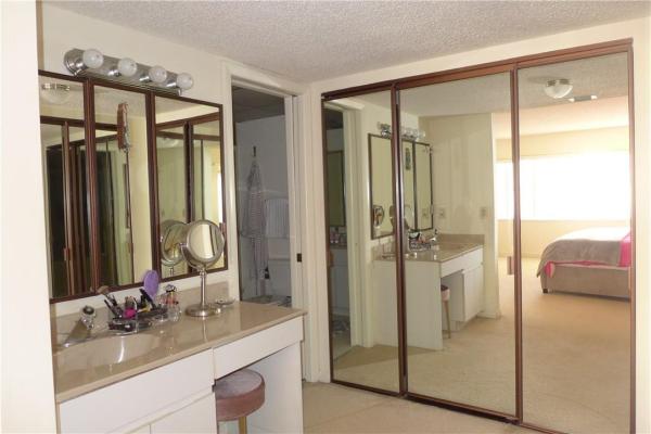 The Beach House, 330 SE 20th Ave #406, Deerfield Beach, Florida 33441, image 2
