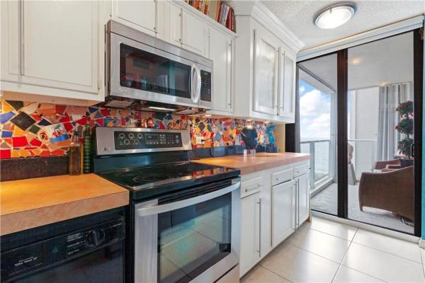 Pompano Atlantis, 1000 S Ocean Blvd #7N, Pompano Beach, Florida 33062, image 1