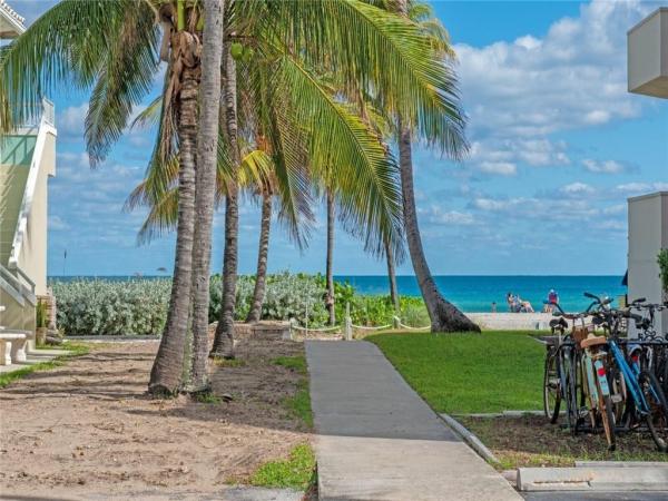 Oxford Towers, 1501 S Ocean Dr #106, Hollywood, Florida 33019, image 2