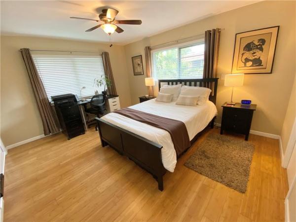 Manor Grove Village, 188 NE 20th Ct #1E, Wilton Manors, Florida 33305, image 3