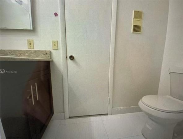 Lakeshore, 1071 Adams Ave #1071C, Homestead, Florida 33034, image 2