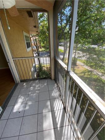 Chateau De Ville, 401 SE 10th St #201B, Dania Beach, Florida 33004, image 3