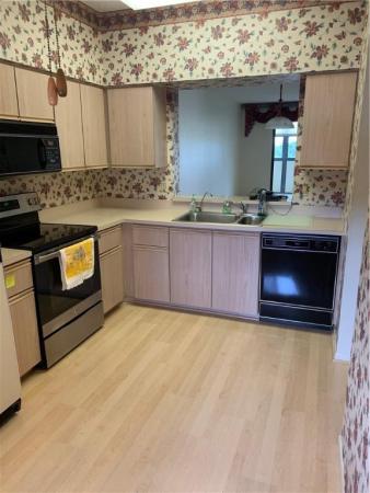 Huntington Pointe, 6193 Pointe Regal Cir #410, Delray Beach, Florida 33484, image 2