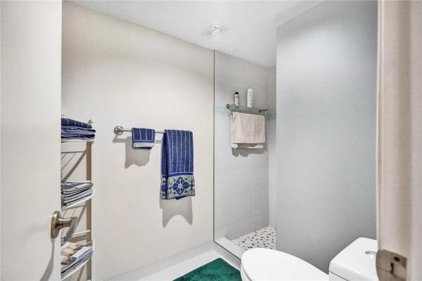 Orchid Bay, 3930 NE 168th St #6, North Miami Beach, Florida 33160, image 3