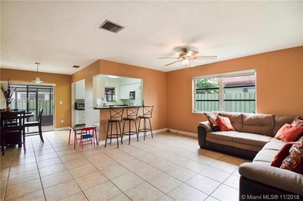 Flamingo Manors, 2124 N 14th Ave, Hollywood, Florida 33020, image 2