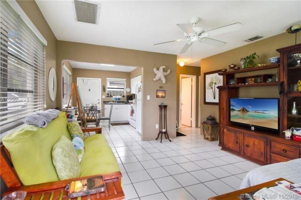 Flamingo Manors, 2124 N 14th Ave, Hollywood, Florida 33020, image 3