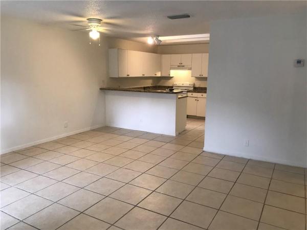 Bella Lago, 5320 Elmhurst Rd #G, West Palm Beach, Florida 33417, image 1