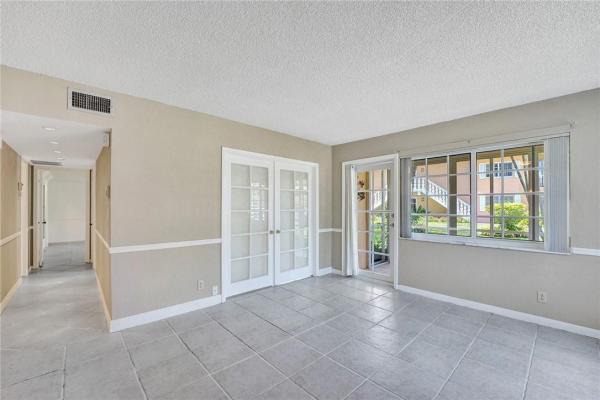 Manor Grove Village, 300 NE 19th Ct #115N, Wilton Manors, Florida 33305, image 3