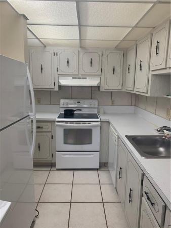 The Pines Of Delray, 1060 Citrus Way #203, Delray Beach, Florida 33445, image 2
