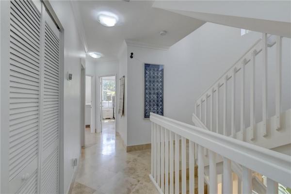 Bougainvillas Townhomes, 710 NE 15th Ave, Fort Lauderdale, Florida 33304, image 3