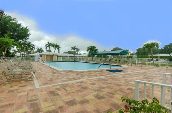 Boca Lakes, 8743 Bella Vista Dr, Boca Raton, Florida 33433, image 2