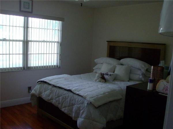 Victoria Village, 2805 Victoria Way #B1, Coconut Creek, Florida 33066, image 1
