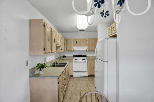 Boca Lakes, 20849 Vinesta Cir, Boca Raton, Florida 33433, image 1