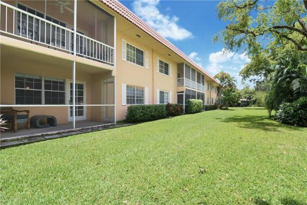 Manor Grove Village, 200 NE 19th Ct #108M, Wilton Manors, Florida 33305, image 1