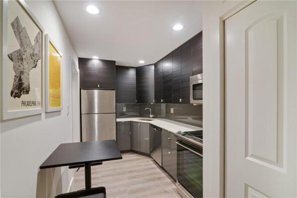 Manor Grove Village, 200 NE 19th Ct #108M, Wilton Manors, Florida 33305, image 2