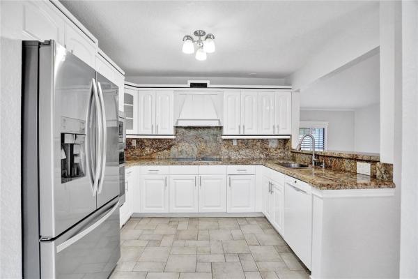 Deer Pointe, 209 NW 36th Ave, Deerfield Beach, Florida 33442, image 1