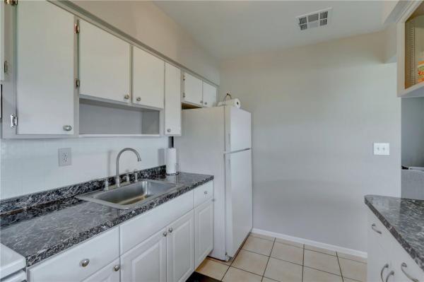 Central Oakland Park, 1049 NE 34th St, Oakland Park, Florida 33334, image 1