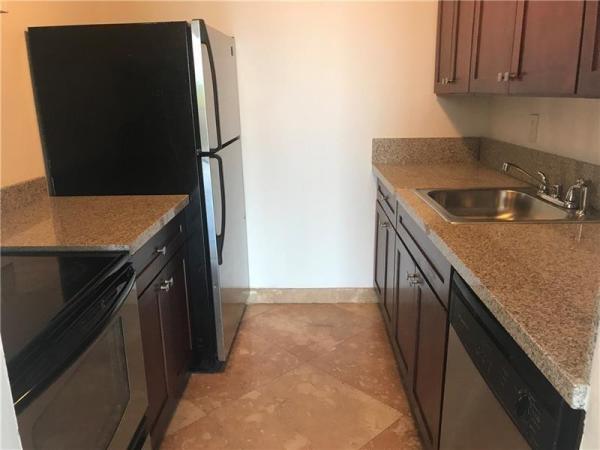 Keystone Towers, 2000 NE 135th St #306, North Miami, Florida 33181, image 1