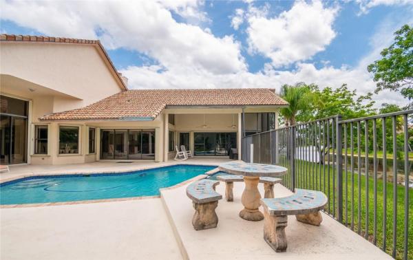Tequesta At Country Isles, 1103 Waterbrook Ln, Weston, Florida 33326, image 1