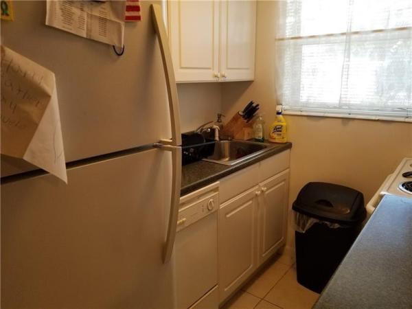 Park Lane, 111 SE 1st St #7, Boynton Beach, Florida 33435, image 3