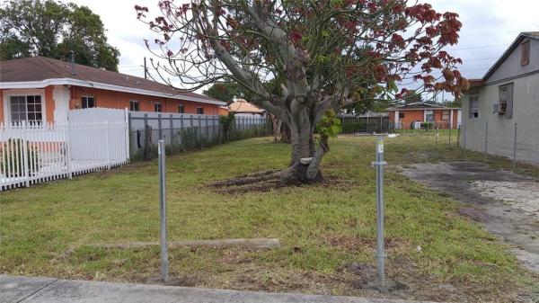 Hialeah Heights, 3078 NW 59th St, Brownsville, Florida 33142, image 2