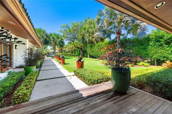 Barcelona Isle, 2425 Barcelona Dr, Fort Lauderdale, Florida 33301, image 3