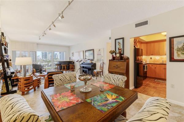 Arlen House West, 500 Bayview Dr #823, Sunny Isles Beach, Florida 33160, image 1