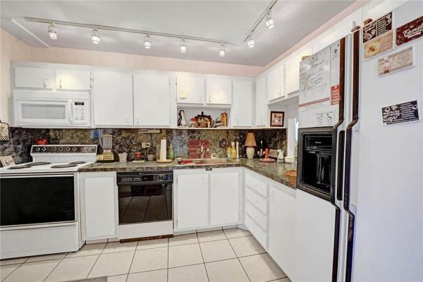 Coral Towers, 4800 Bayview Dr #403, Fort Lauderdale, Florida 33308, image 1