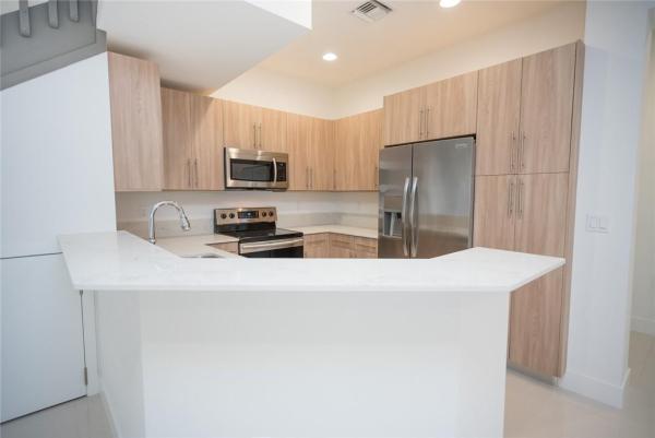 Atlantic East Townhomes, 180 SE 7th Way, Pompano Beach, Florida 33060, image 2