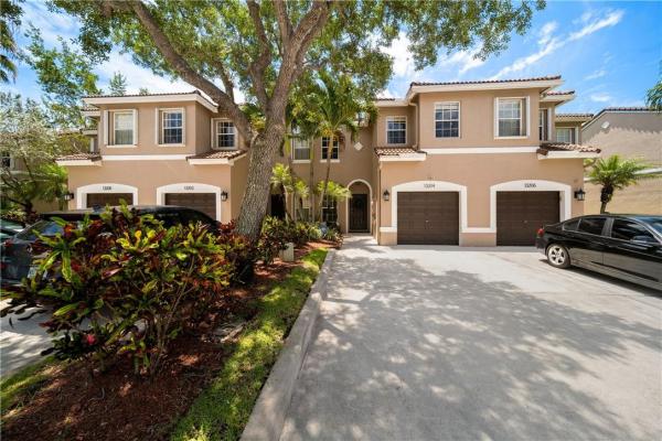 Plantation Trace, 13204 NW 7th Pl, Plantation, Florida 33325, image 3