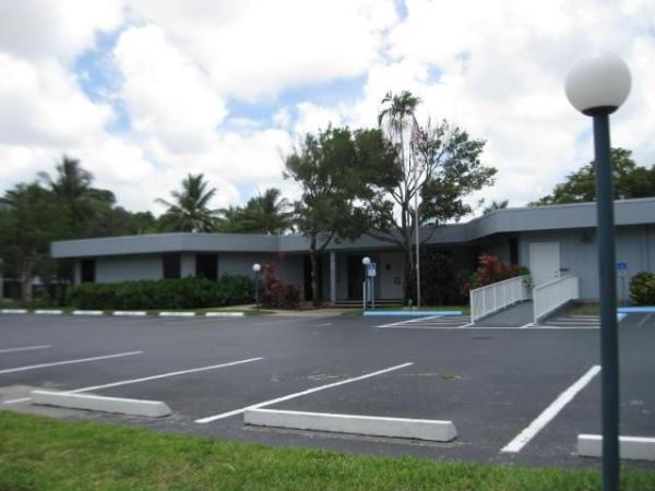 Royal Park, 120 Royal Park Dr #1F, Oakland Park, Florida 33309, image 1