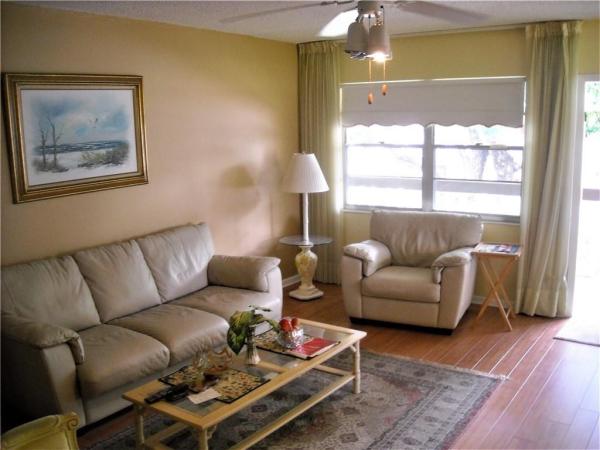 Farnham, 232 Farnham J, Deerfield Beach, Florida 33442, image 2