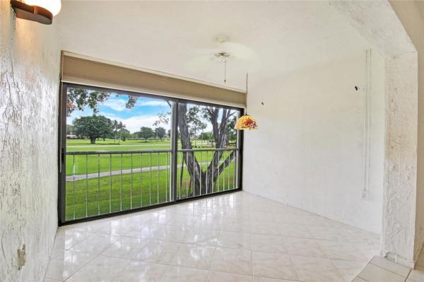Glades Of Boca Lago, 21860 Arriba Real, Boca Raton, Florida 33433, image 2