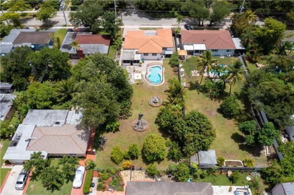 Griffing Biscayne Park Estates, 370 NE 131st St, North Miami, Florida 33161, image 3