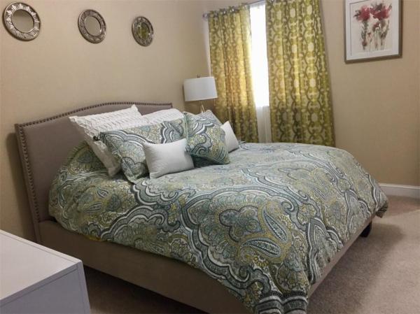Tuscan Lake Villas, 7464 NW 180th St #7464, Country Club, Florida 33015, image 3