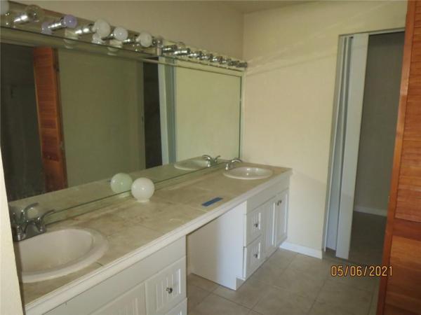 1469 Captains Walk #36A, Fort Pierce, Florida 34950, image 3