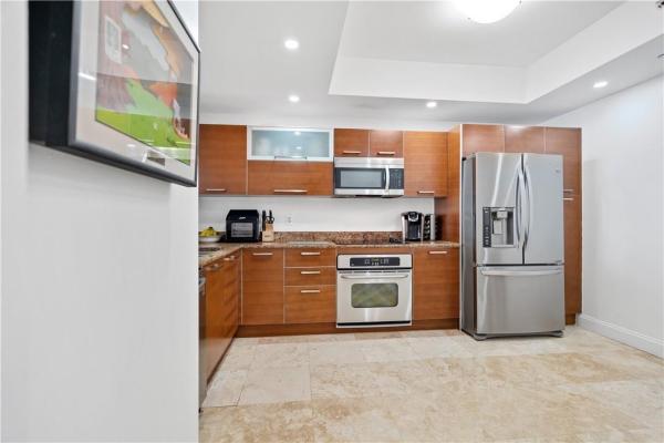 Aventura Marina 2, 3330 NE 190th St #1212, Aventura, Florida 33180, image 1