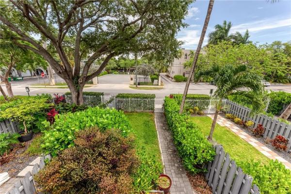 Lofts Of Wiltons Manors, 804 NE 28th St, Wilton Manors, Florida 33334, image 2