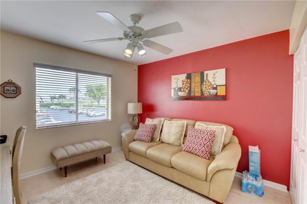 Huntington Lakes 2, 7006 Huntington Ln #208, Delray Beach, Florida 33446, image 2