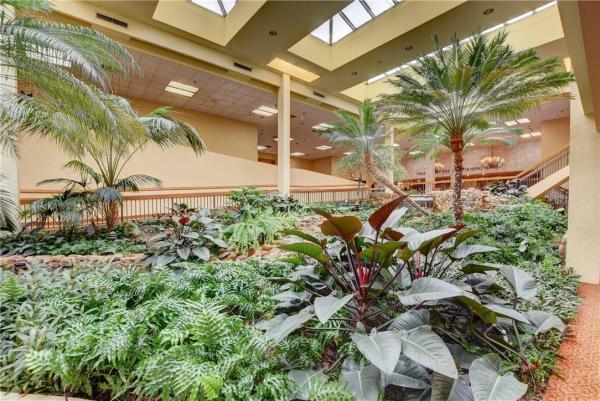 Huntington Lakes 2, 7006 Huntington Ln #208, Delray Beach, Florida 33446, image 1