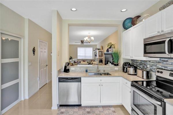 Park Place At Plantation, 751 NW 42nd Ave, Plantation, Florida 33317, image 1