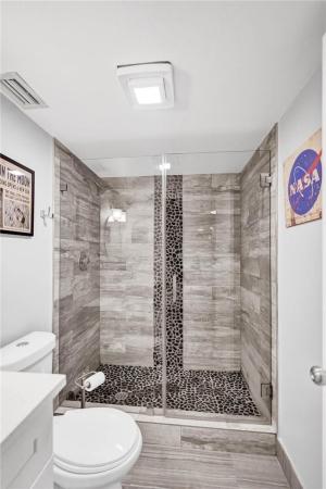 Banyan Lake, 8321 Trent Ct #C, Boca Raton, Florida 33433, image 3