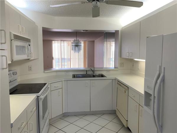 Trent, 7772 Trent Dr #303, Tamarac, Florida 33321, image 1