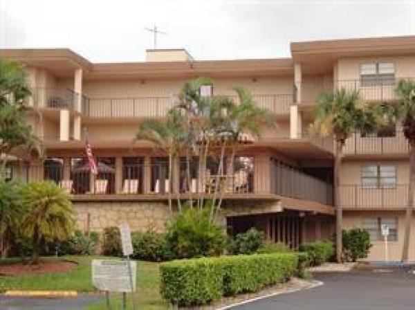 Isle Of Boca Dunes, 9300 SW 8th St #406, Boca Raton, Florida 33428, image 3