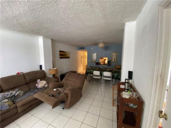 Island Shores, 2903 N Miami Beach Blvd #905, North Miami Beach, Florida 33160, image 1